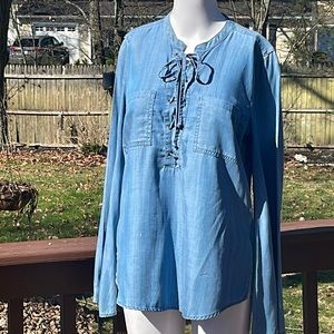 🛍5 for $20 🛍️ Guess Jean top size small, wide wrist as shown in picture